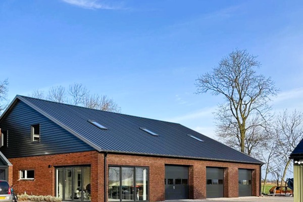 Aangebouwde schuur bij woning
